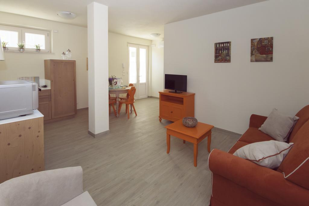 Il Tremarino Aparthotel Камайоре Екстериор снимка