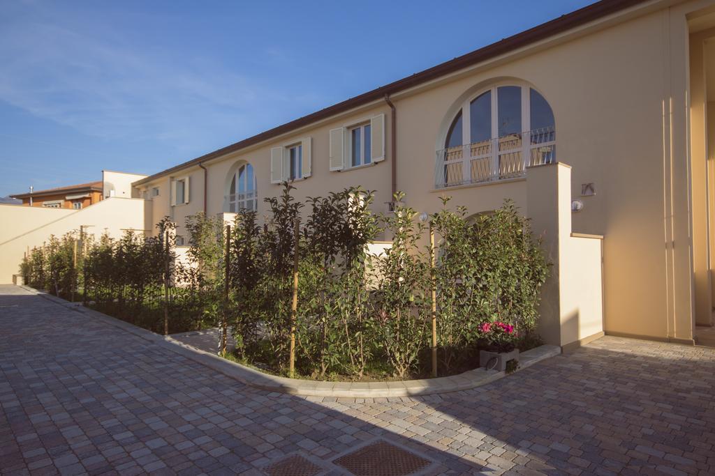 Il Tremarino Aparthotel Камайоре Екстериор снимка