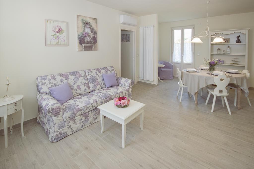 Il Tremarino Aparthotel Камайоре Екстериор снимка