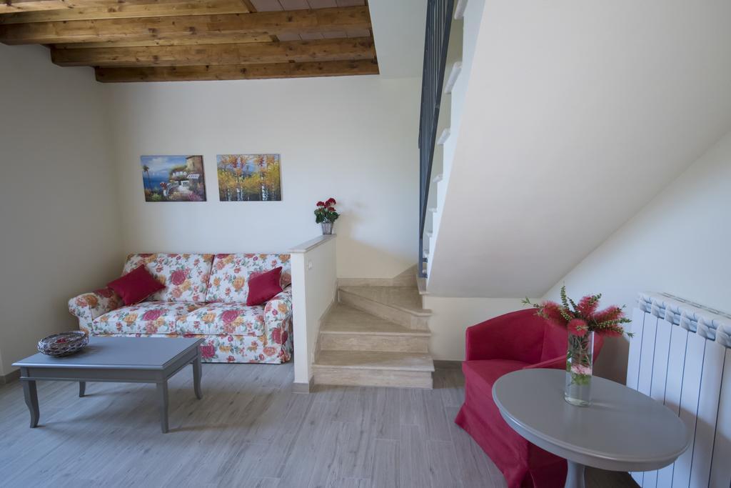 Il Tremarino Aparthotel Камайоре Екстериор снимка